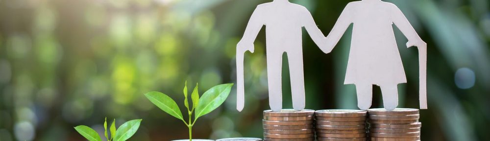 Couple de retraité préparant sa retraite